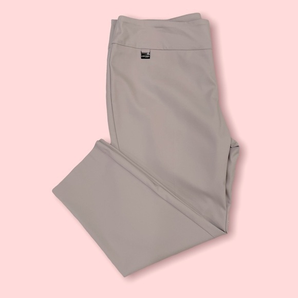 𝅺lisette L cropped light grey pants size 12 NWOT - Picture 2 of 7